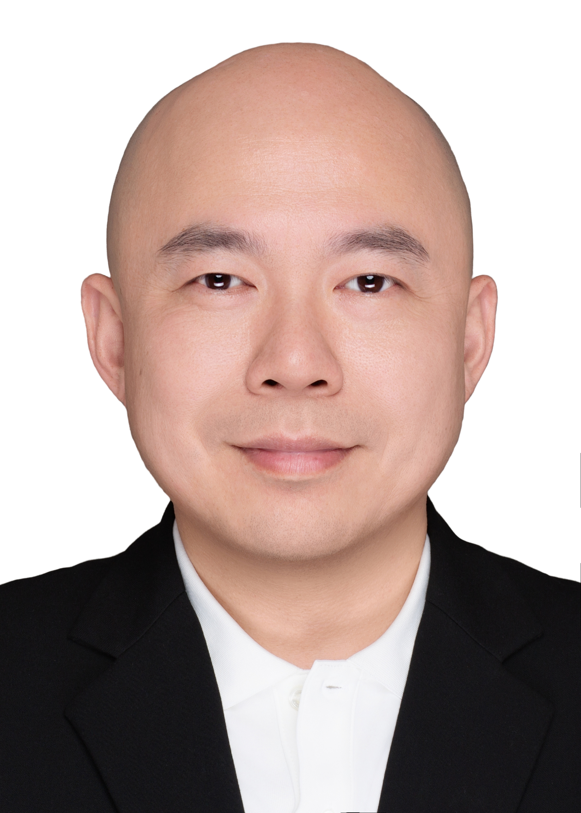 王坚 个人照.jpg